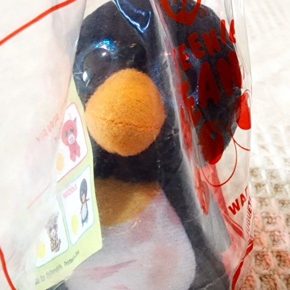 McDonalds 2017 Happy Meal Toy: WADDLE PENGUIN TY Teenie Beanie Boo #15 - NEW - Picture 1 of 4